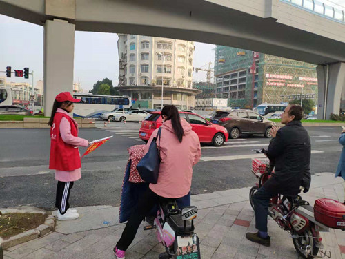 点击放大
